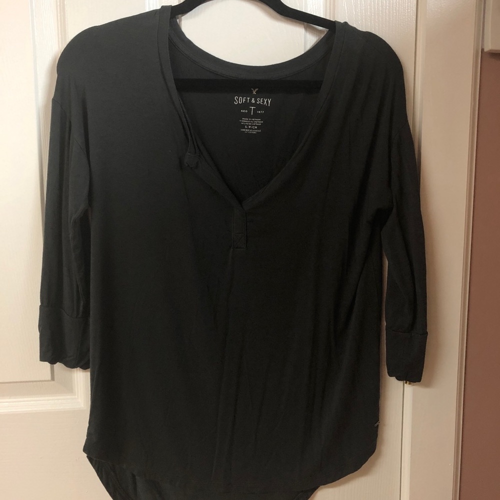 American Eagle shirt